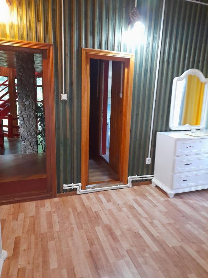 Barlogul Ursilor Lepsa Hotel Eksteriør billede